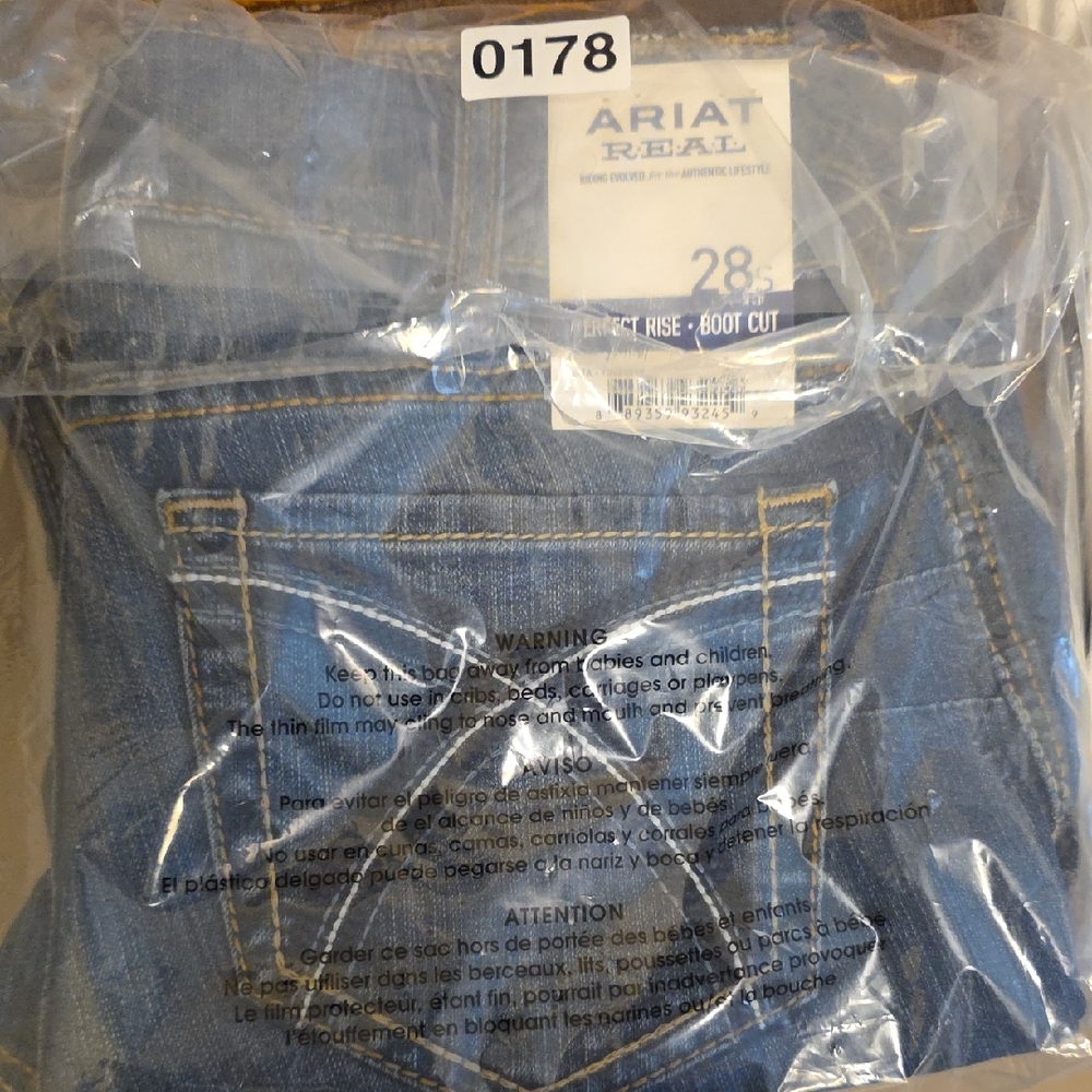 Ariat Womens Bootcut Jeans in Classic Blue